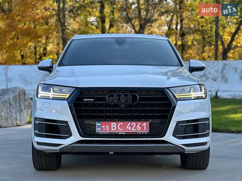 Внедорожник / Кроссовер Audi Q7 2017 в Луцке фото 3 Внедорожник / Кроссовер Audi Q7 2017 в Луцке