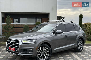 Позашляховик / Кросовер Audi Q7 2017 в Стрию