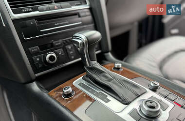 Позашляховик / Кросовер Audi Q7 2010 в  фото 19 Позашляховик / Кросовер Audi Q7 2010 в