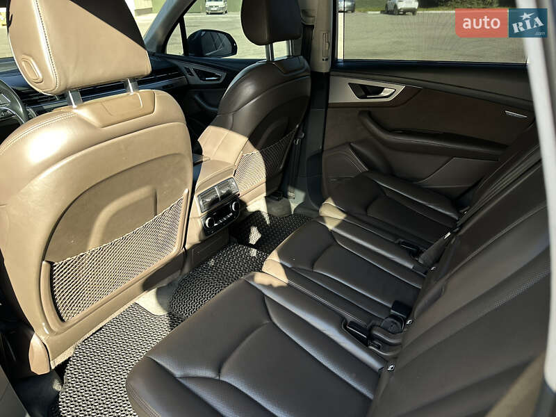 Позашляховик / Кросовер Audi Q7 2016 в Львові фото 30 Позашляховик / Кросовер Audi Q7 2016 в Львові