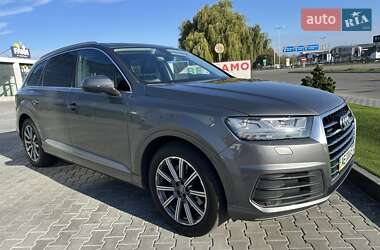 Позашляховик / Кросовер Audi Q7 2017 в Дніпрі