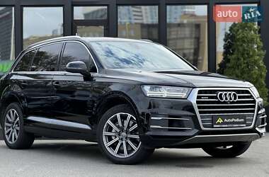 Позашляховик / Кросовер Audi Q7 2017 в Києві
