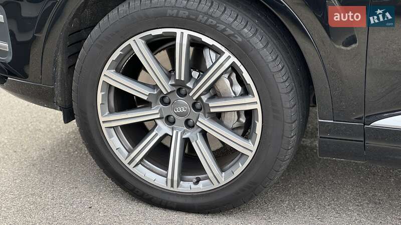 Позашляховик / Кросовер Audi Q7 2017 в Києві фото 8 Позашляховик / Кросовер Audi Q7 2017 в Києві
