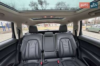 Позашляховик / Кросовер Audi Q7 2015 в  фото 25 Позашляховик / Кросовер Audi Q7 2015 в