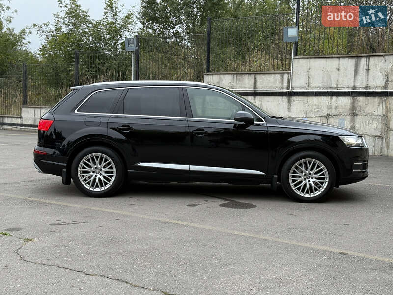 Позашляховик / Кросовер Audi Q7 2015 в Рівному фото 24 Позашляховик / Кросовер Audi Q7 2015 в Рівному