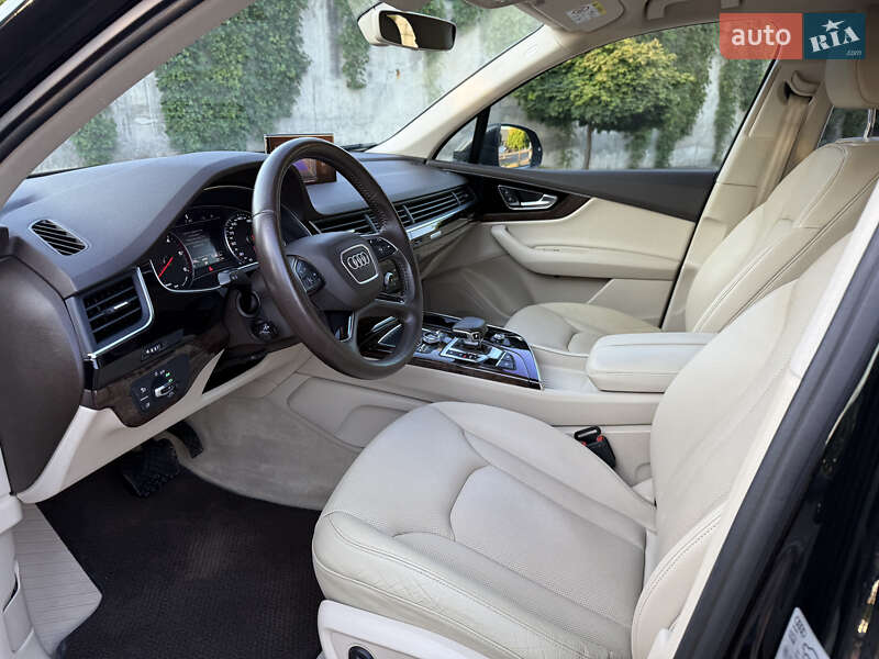 Позашляховик / Кросовер Audi Q7 2015 в Рівному фото 50 Позашляховик / Кросовер Audi Q7 2015 в Рівному