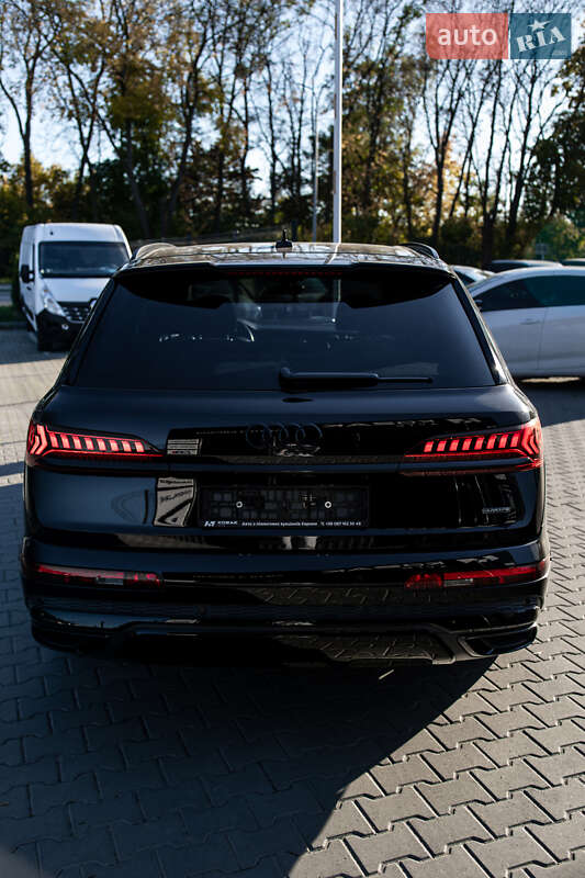 Позашляховик / Кросовер Audi Q7 2020 в Львові