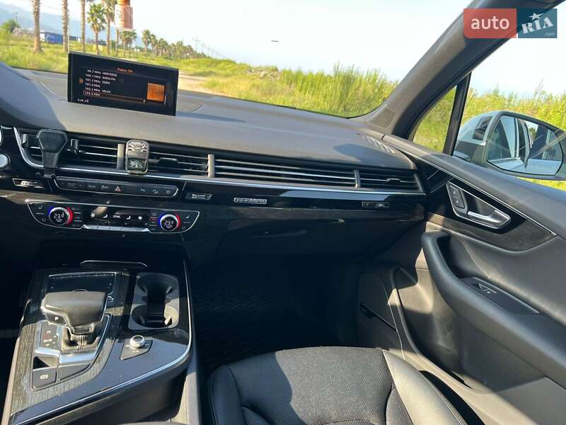 Внедорожник / Кроссовер Audi Q7 2018 в Киеве