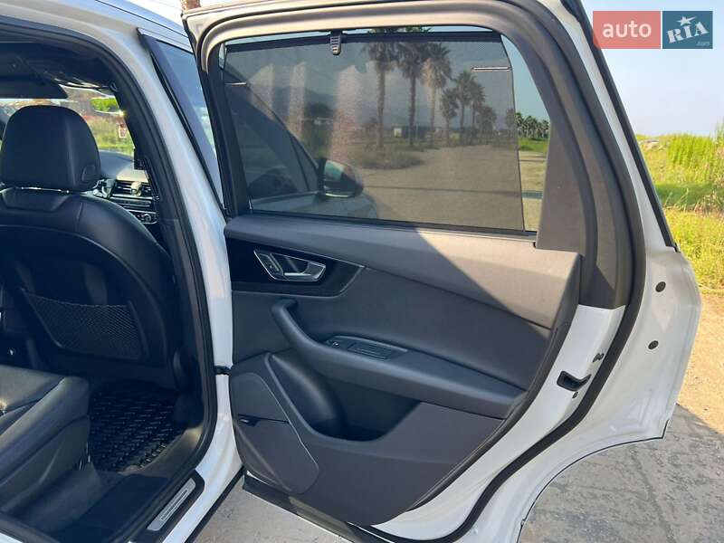 Внедорожник / Кроссовер Audi Q7 2018 в Киеве