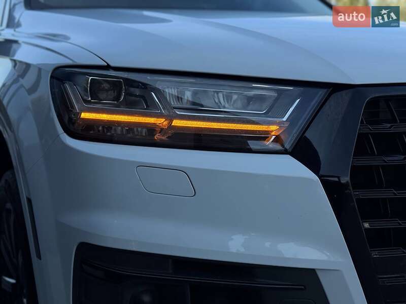 Позашляховик / Кросовер Audi Q7 2017 в Рівному фото 20 Позашляховик / Кросовер Audi Q7 2017 в Рівному