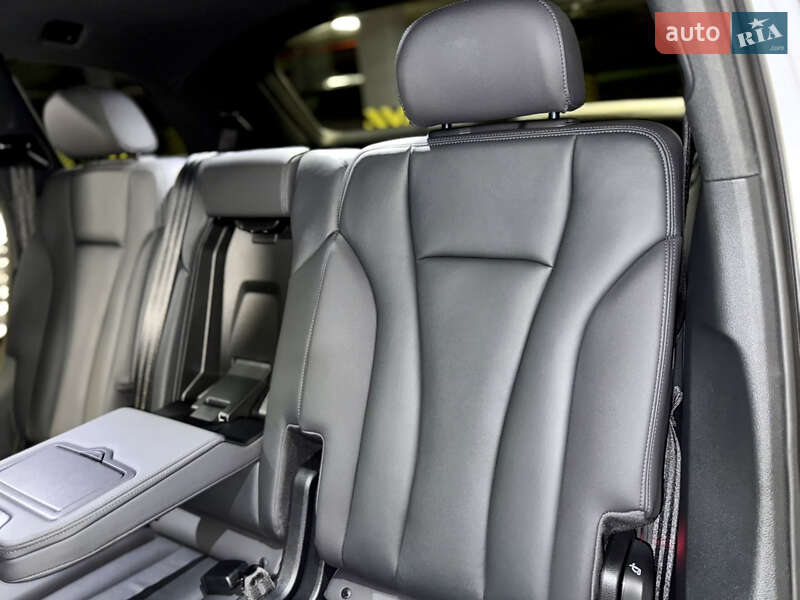 Позашляховик / Кросовер Audi Q7 2019 в Києві фото 25 Позашляховик / Кросовер Audi Q7 2019 в Києві