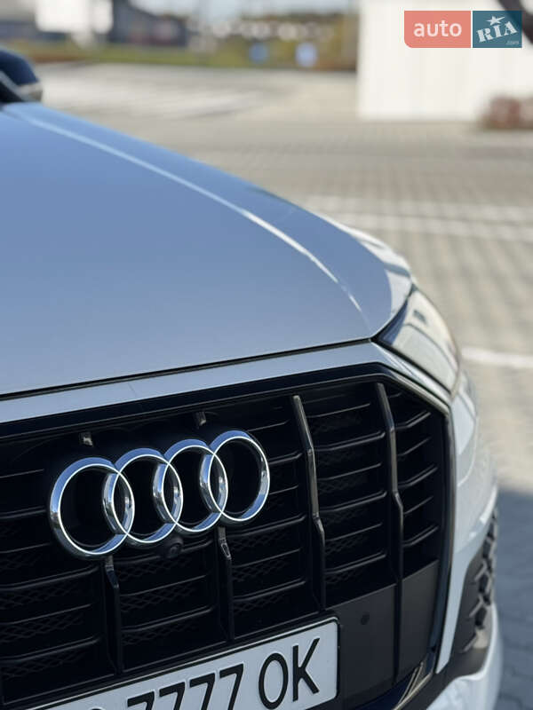 Позашляховик / Кросовер Audi Q7 2020 в Львові