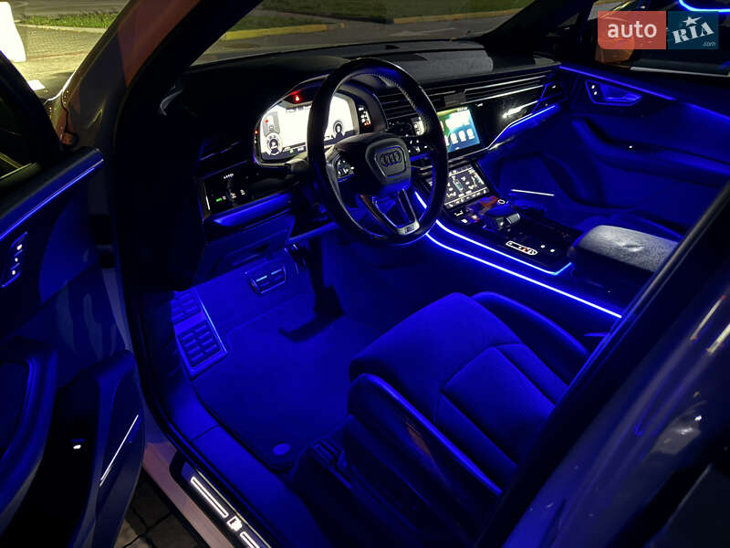 Позашляховик / Кросовер Audi Q7 2020 в Львові