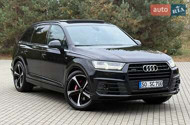 Позашляховик / Кросовер Audi Q7 2017 в  фото 30 Позашляховик / Кросовер Audi Q7 2017 в