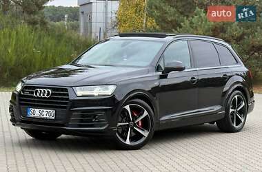 Позашляховик / Кросовер Audi Q7 2017 в  фото 39 Позашляховик / Кросовер Audi Q7 2017 в