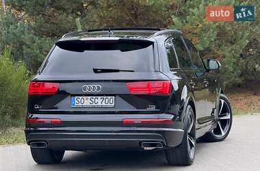 Позашляховик / Кросовер Audi Q7 2017 в  фото 55 Позашляховик / Кросовер Audi Q7 2017 в