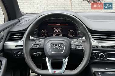 Позашляховик / Кросовер Audi Q7 2017 в  фото 76 Позашляховик / Кросовер Audi Q7 2017 в