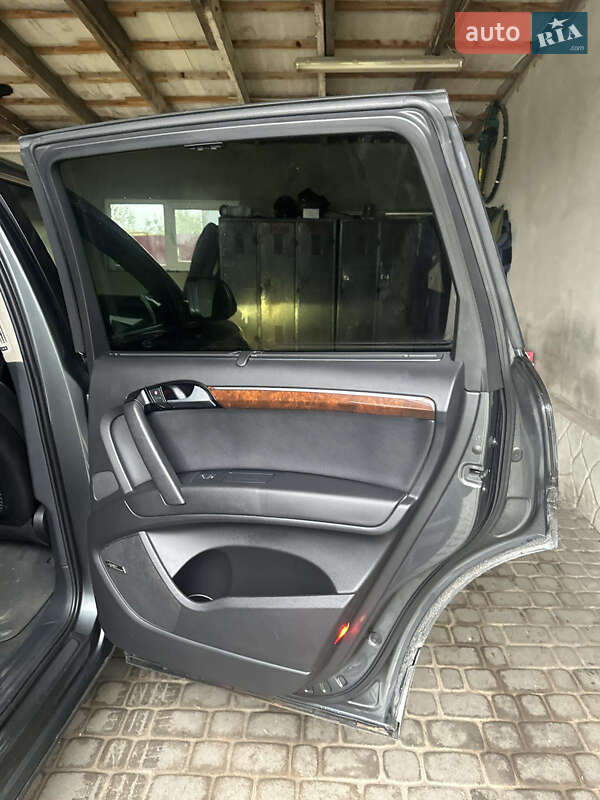 Позашляховик / Кросовер Audi Q7 2013 в Рудки фото 10 Позашляховик / Кросовер Audi Q7 2013 в Рудки