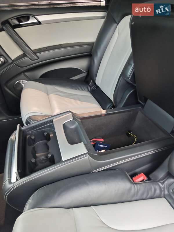 Позашляховик / Кросовер Audi Q7 2011 в Тернополі