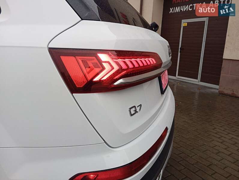 Внедорожник / Кроссовер Audi Q7 2021 в Львове