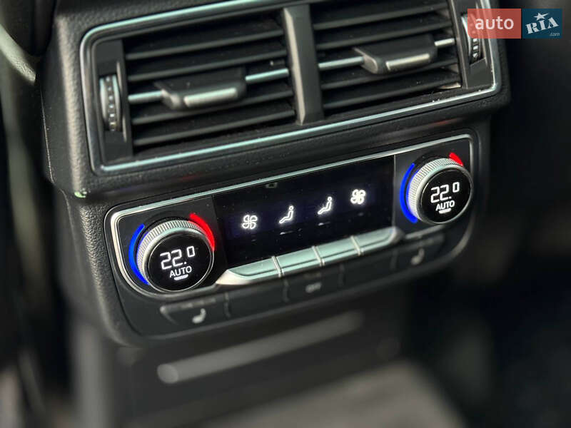 Позашляховик / Кросовер Audi Q7 2016 в Києві фото 44 Позашляховик / Кросовер Audi Q7 2016 в Києві