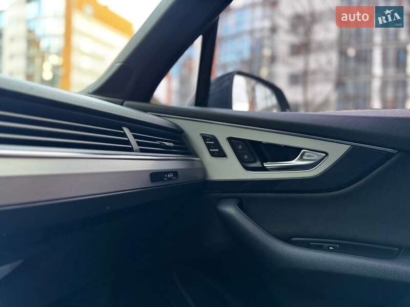 Позашляховик / Кросовер Audi Q7 2015 в Івано-Франківську фото 48 Позашляховик / Кросовер Audi Q7 2015 в Івано-Франківську