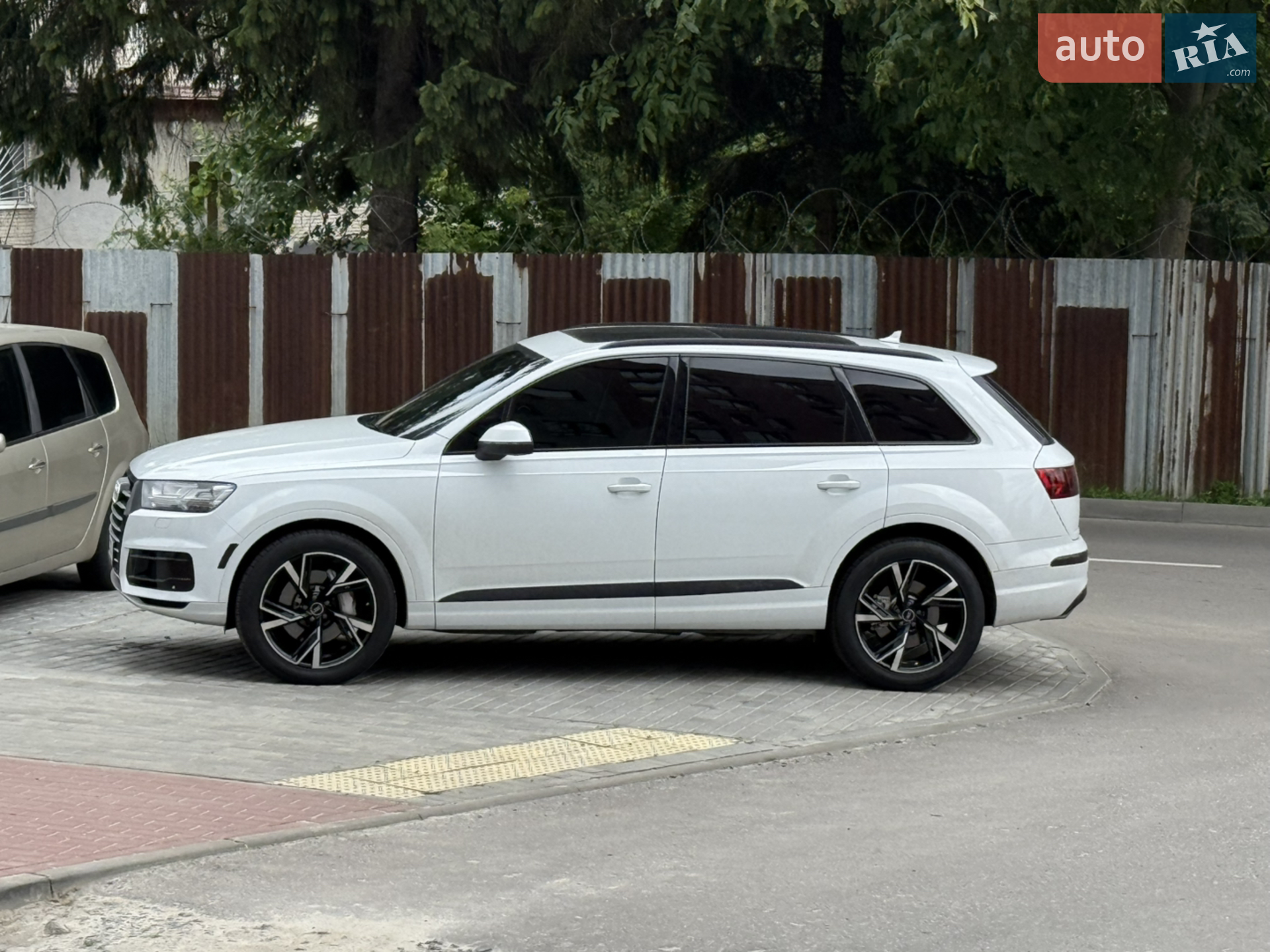 2016 Audi Q7 - фото 1