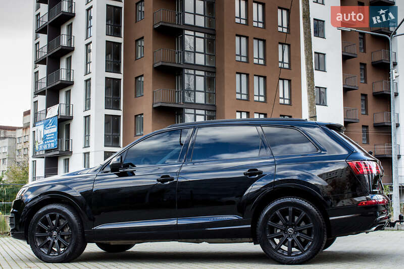 Позашляховик / Кросовер Audi Q7 2017 в Львові