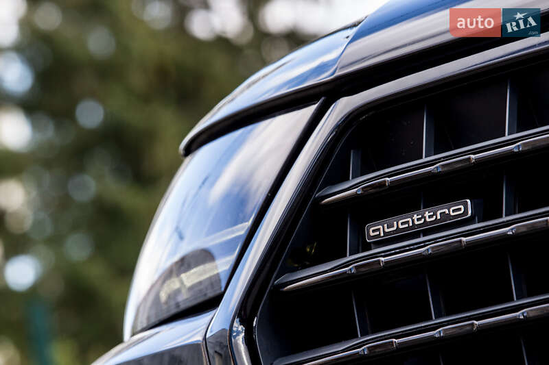 Позашляховик / Кросовер Audi Q7 2017 в Львові