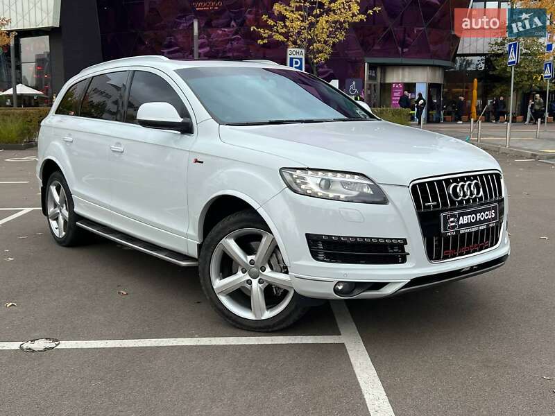 Внедорожник / Кроссовер Audi Q7 2013 в Киеве
