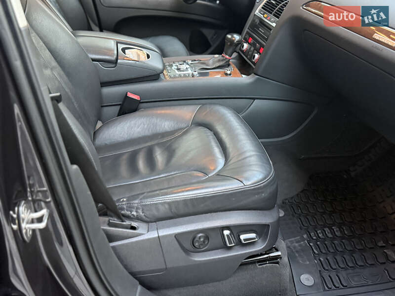 Позашляховик / Кросовер Audi Q7 2014 в Тернополі