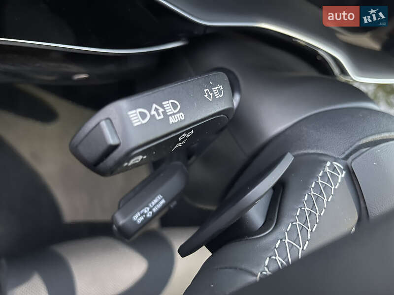 Позашляховик / Кросовер Audi Q7 2024 в Ужгороді