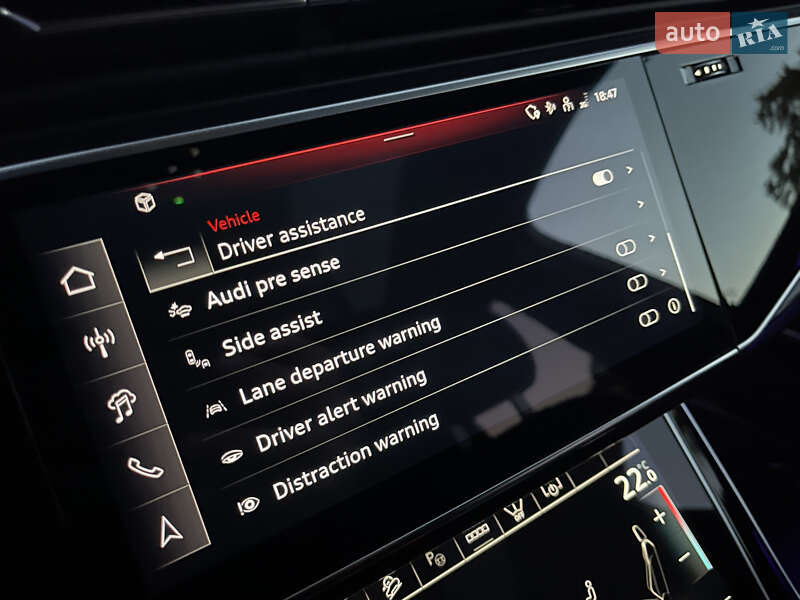 Позашляховик / Кросовер Audi Q7 2024 в Ужгороді