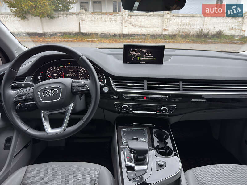 Внедорожник / Кроссовер Audi Q7 2019 в Полтаве