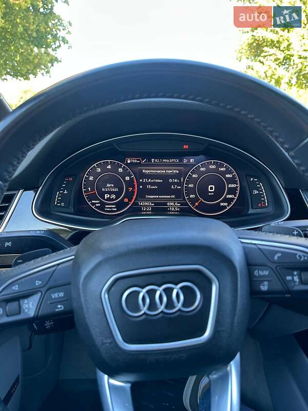 Внедорожник / Кроссовер Audi Q7 2017 в Львове