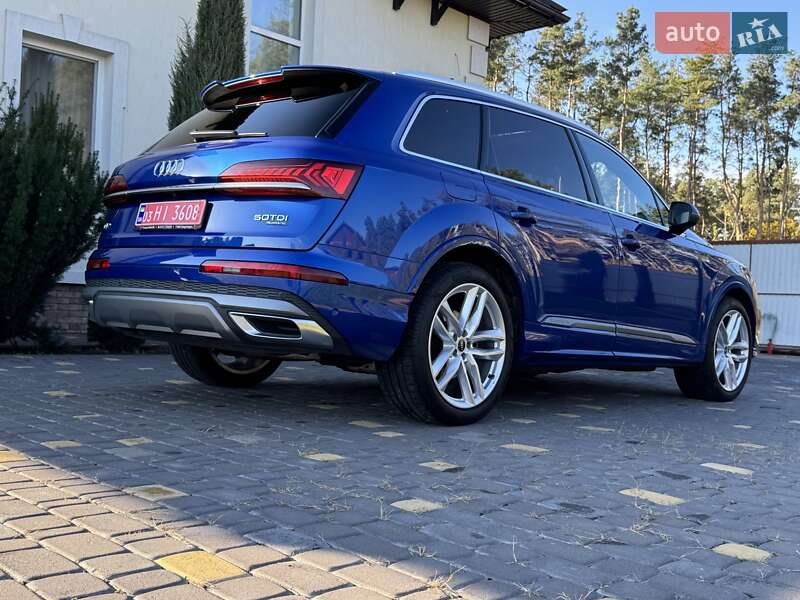 Внедорожник / Кроссовер Audi Q7 2021 в Киеве