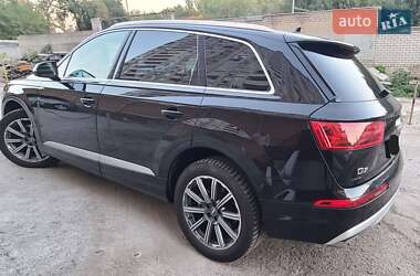 Внедорожник / Кроссовер Audi Q7 2017 в Киеве