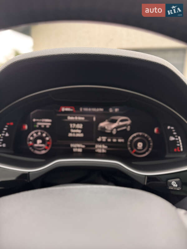 Внедорожник / Кроссовер Audi Q7 2017 в Богородчанах