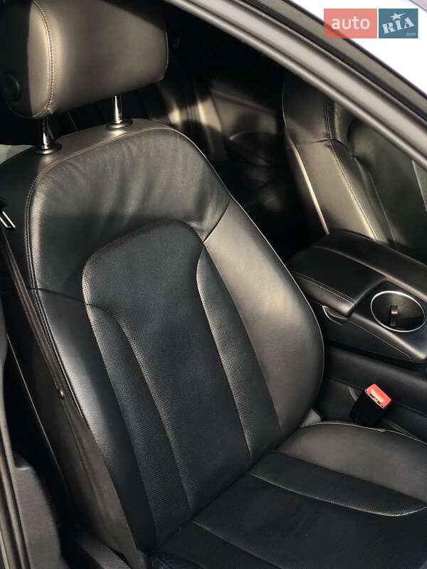 Позашляховик / Кросовер Audi Q7 2015 в Львові