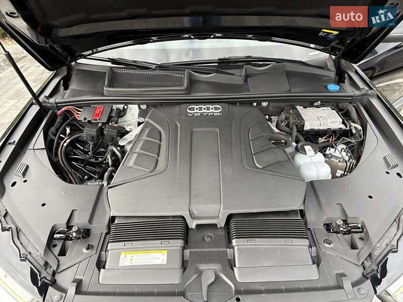 Позашляховик / Кросовер Audi Q7 2018 в Луцьку