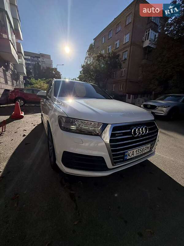 Позашляховик / Кросовер Audi Q7 2016 в Києві фото 4 Позашляховик / Кросовер Audi Q7 2016 в Києві