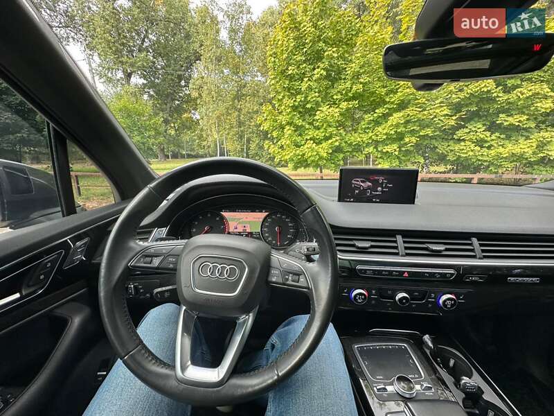 Позашляховик / Кросовер Audi Q7 2018 в Сумах