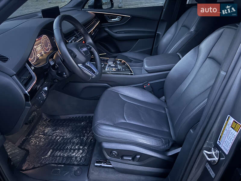 Позашляховик / Кросовер Audi Q7 2017 в Львові фото 30 Позашляховик / Кросовер Audi Q7 2017 в Львові