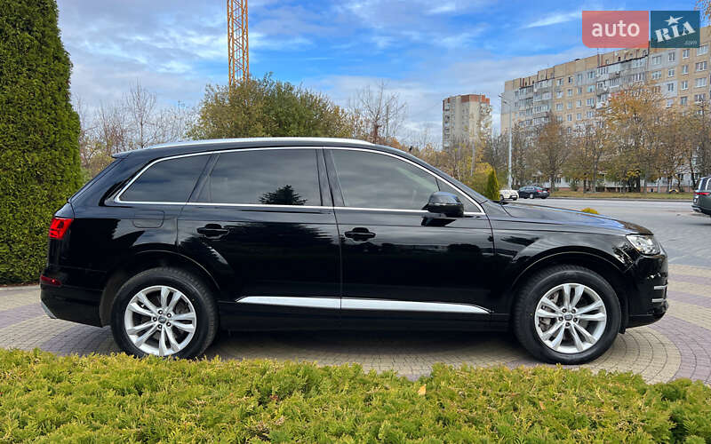 Позашляховик / Кросовер Audi Q7 2019 в Львові