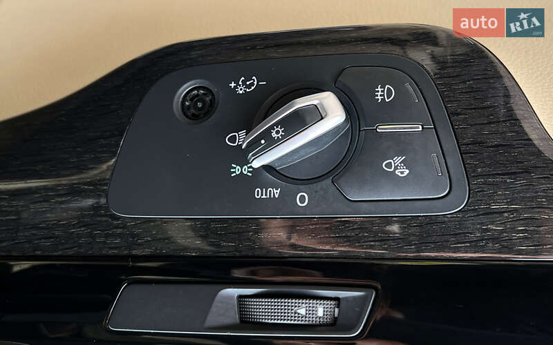 Позашляховик / Кросовер Audi Q7 2019 в Львові