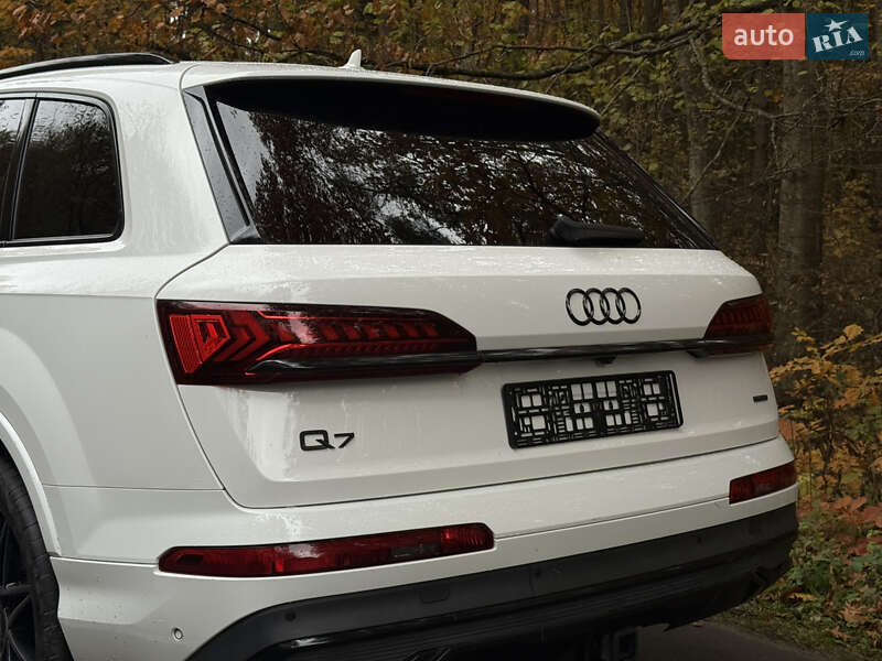 Внедорожник / Кроссовер Audi Q7 2020 в Львове