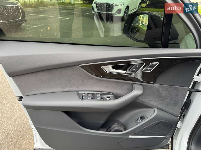 Внедорожник / Кроссовер Audi Q7 2025 в Киеве фото 30 Внедорожник / Кроссовер Audi Q7 2025 в Киеве