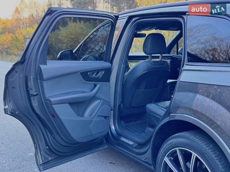 Позашляховик / Кросовер Audi Q7 2020 в Олевську фото 14 Позашляховик / Кросовер Audi Q7 2020 в Олевську