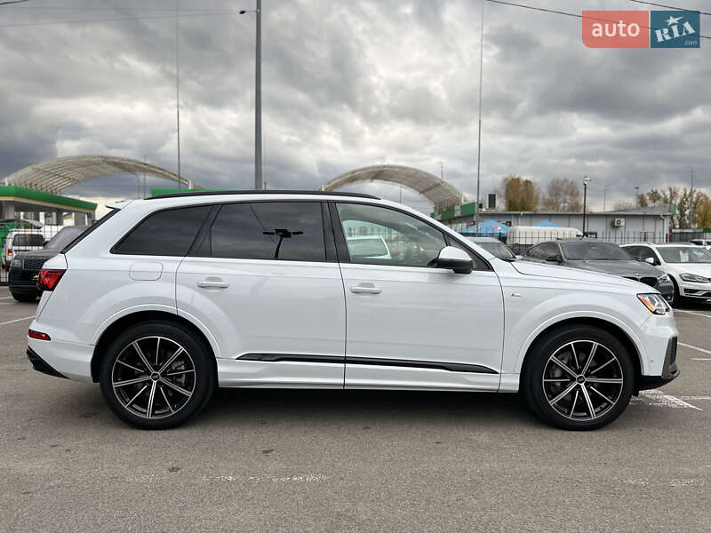 Внедорожник / Кроссовер Audi Q7 2022 в Киеве фото 11 Внедорожник / Кроссовер Audi Q7 2022 в Киеве