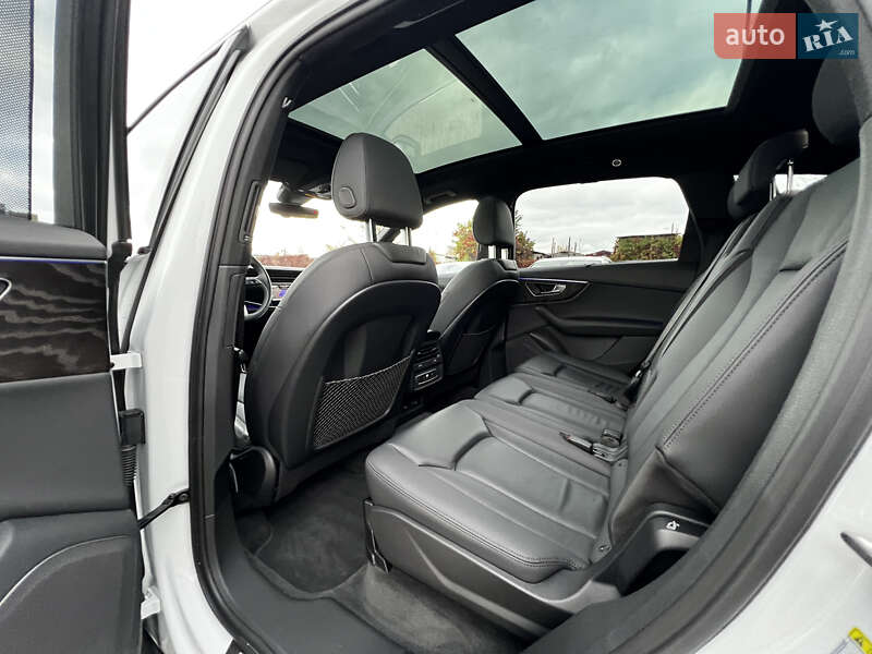 Внедорожник / Кроссовер Audi Q7 2022 в Киеве фото 26 Внедорожник / Кроссовер Audi Q7 2022 в Киеве